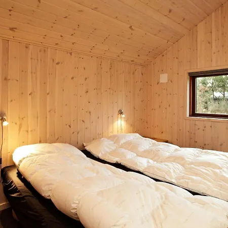 8 Person Holiday In *
